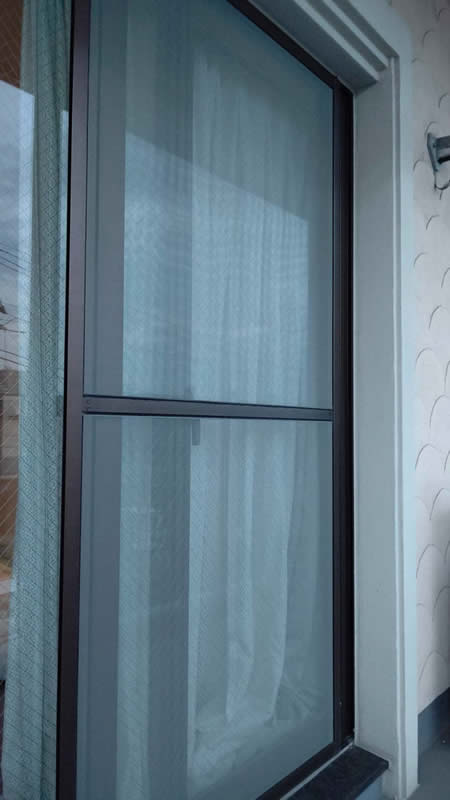 名古屋市西区のお客様網戸の張替え写真