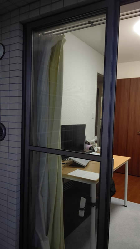 名古屋市西区のお客様網戸の張替え写真