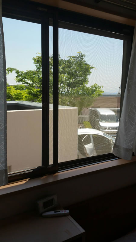 豊田市のお客様網戸の張替え写真