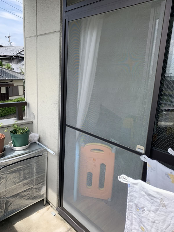 津島市のお客様網戸の張替え写真