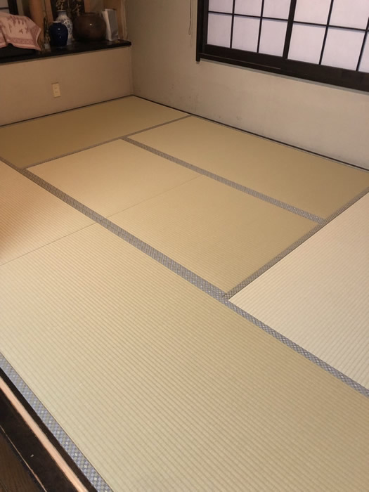 伊丹市のお客様網戸の張替え写真