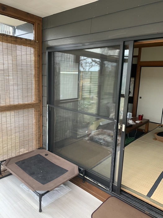 神戸市長田区のお客様網戸の張替え写真