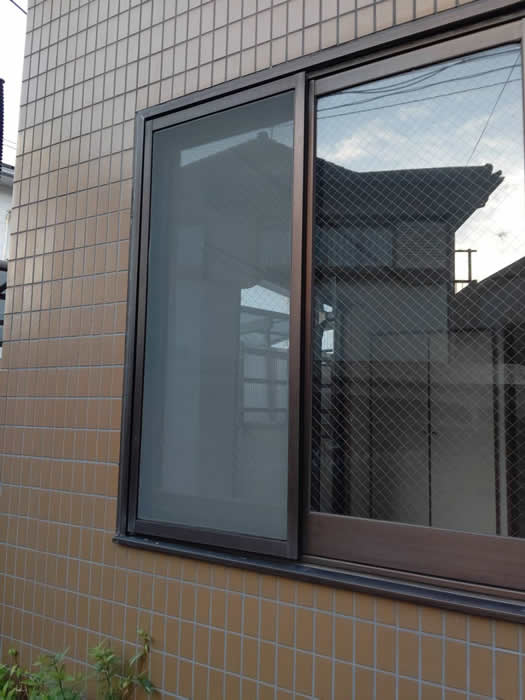 佐野市のお客様網戸の張替え写真