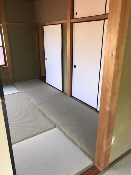 富士吉田市のお客様網戸の張替え写真