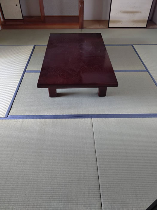 大月市のお客様網戸の張替え写真